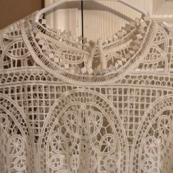 White lace dress - Picture 4 of 5